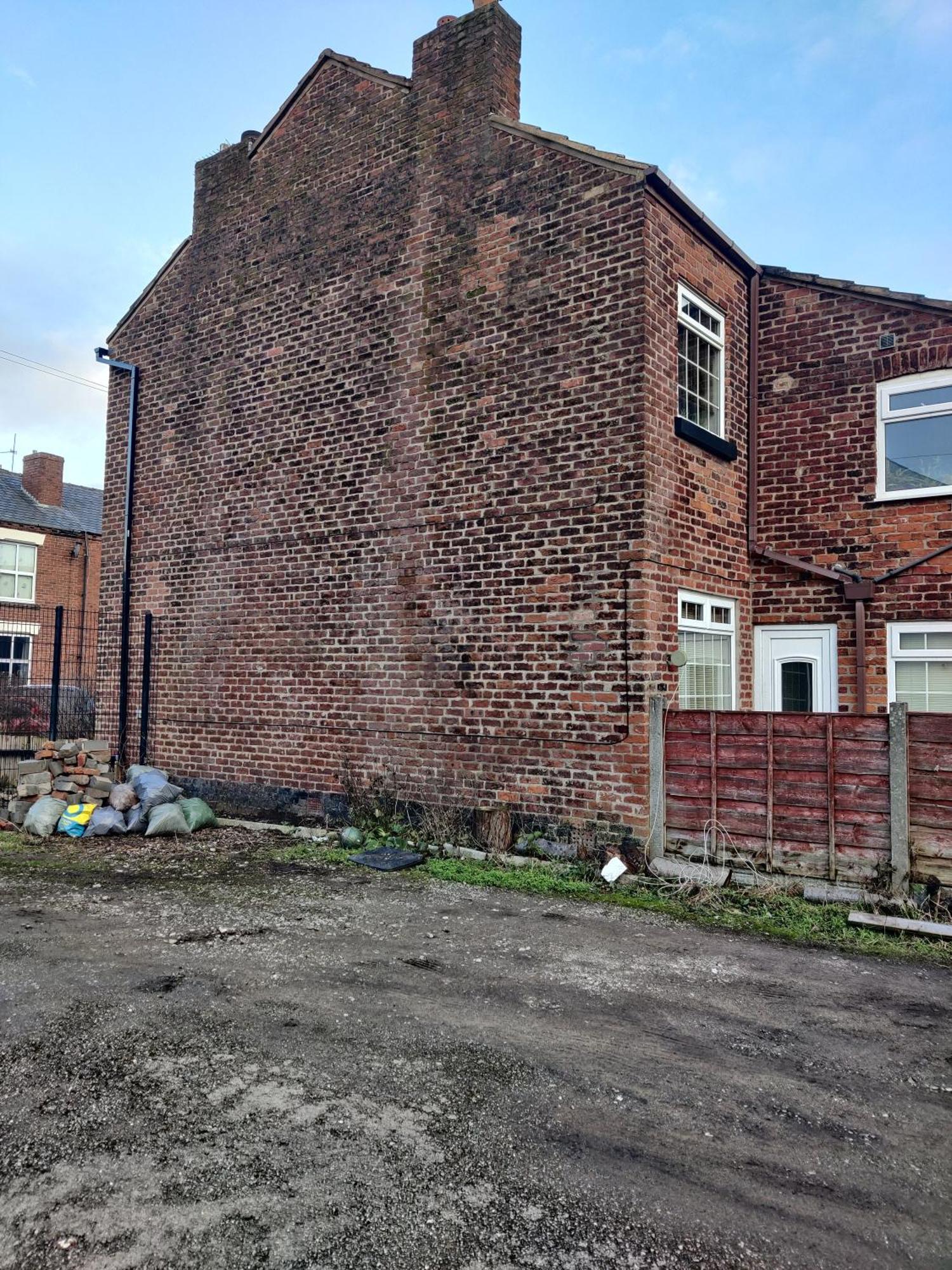Villa Victorian Semi Detached House Behind The High Street Newton-le-Willows Exterior foto